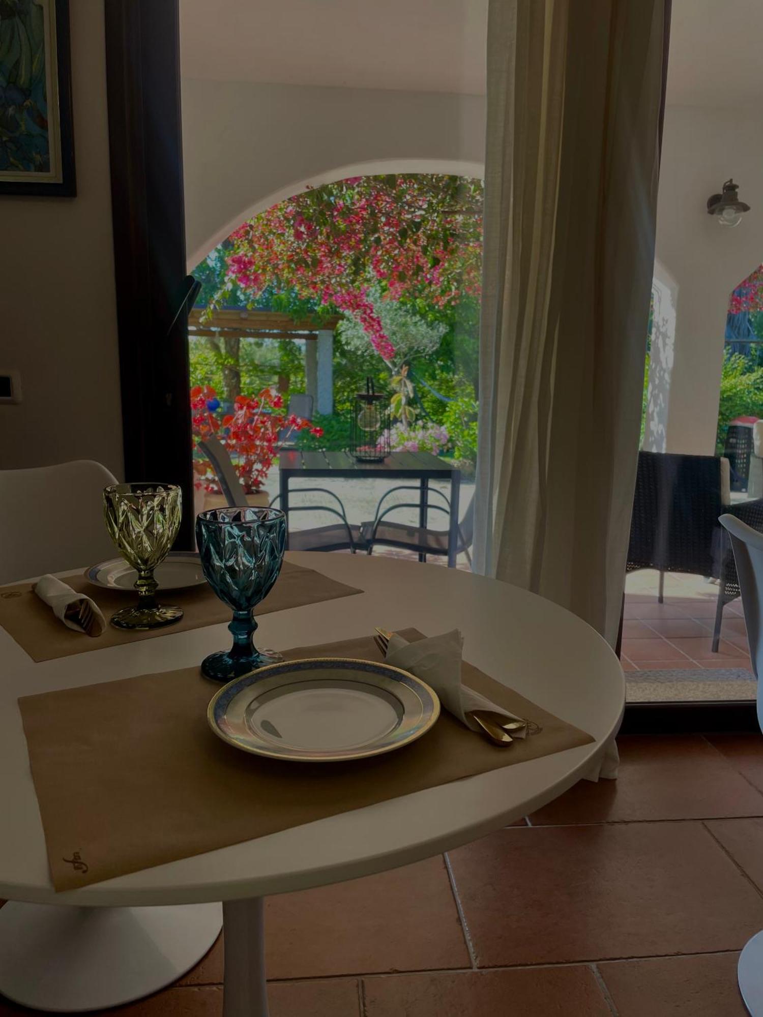 Bent'E Mari Bed & Breakfast Girasole Exterior photo